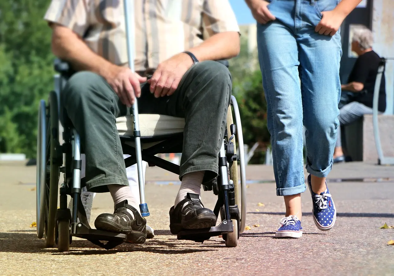 Mobility and transport services for elderly people